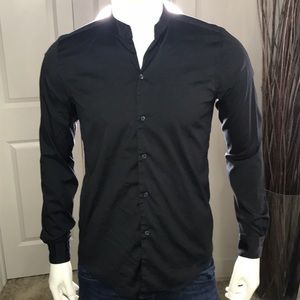 Zara - USA S - slim fit black button down